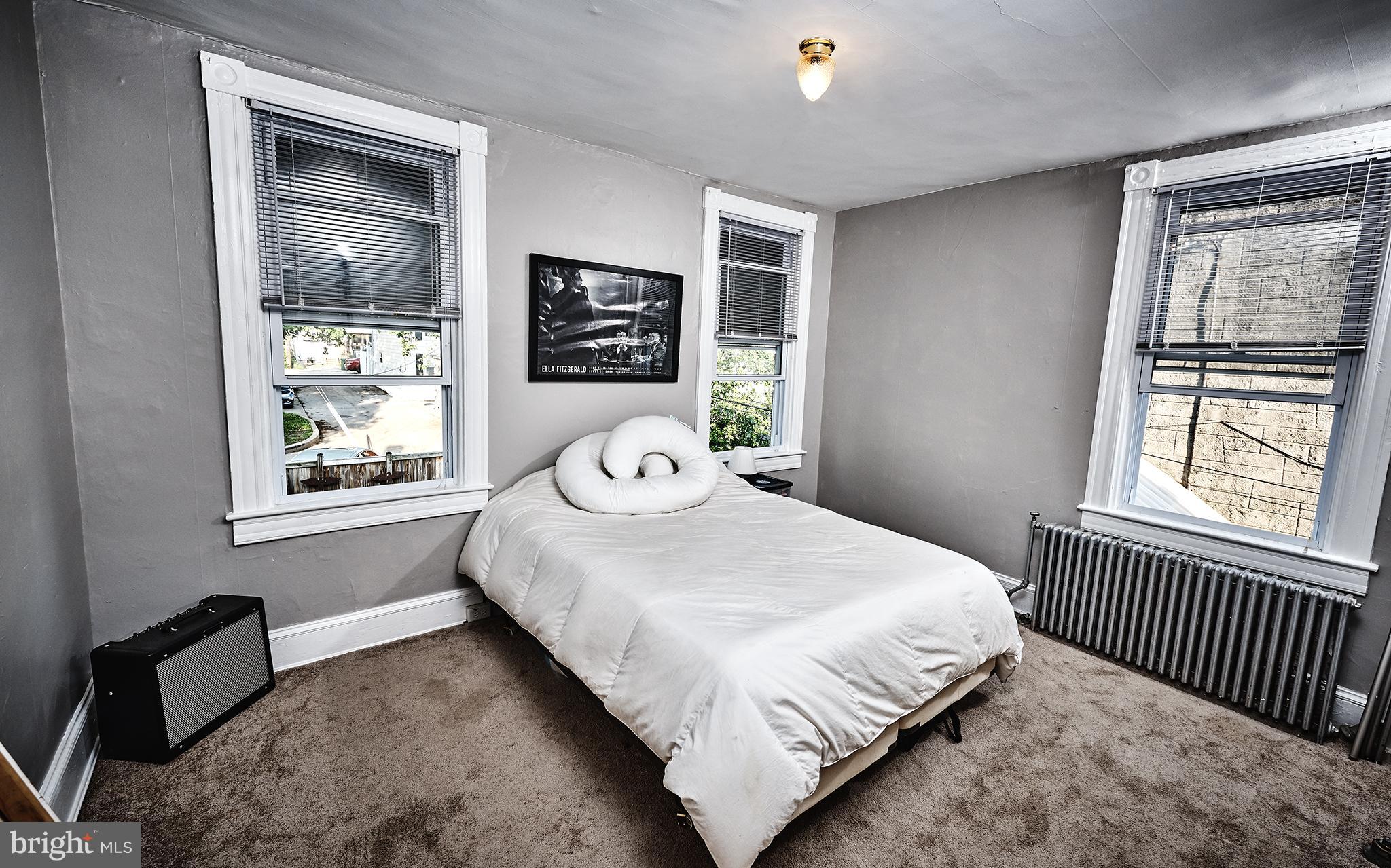 3501 Roland Avenue Baltimore, MD 21211 - Photo 25 of 29 Bedroom