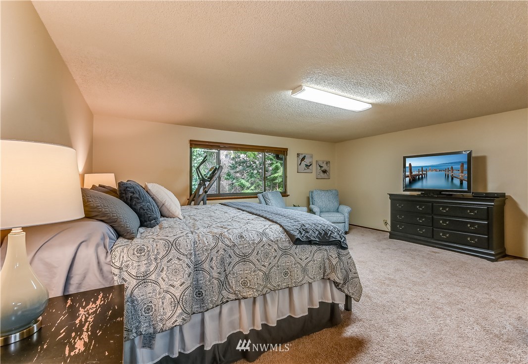 19410 Mountain View Road Northeast Duvall, WA 98019 - Photo 14 of 30 Gallery Image 14