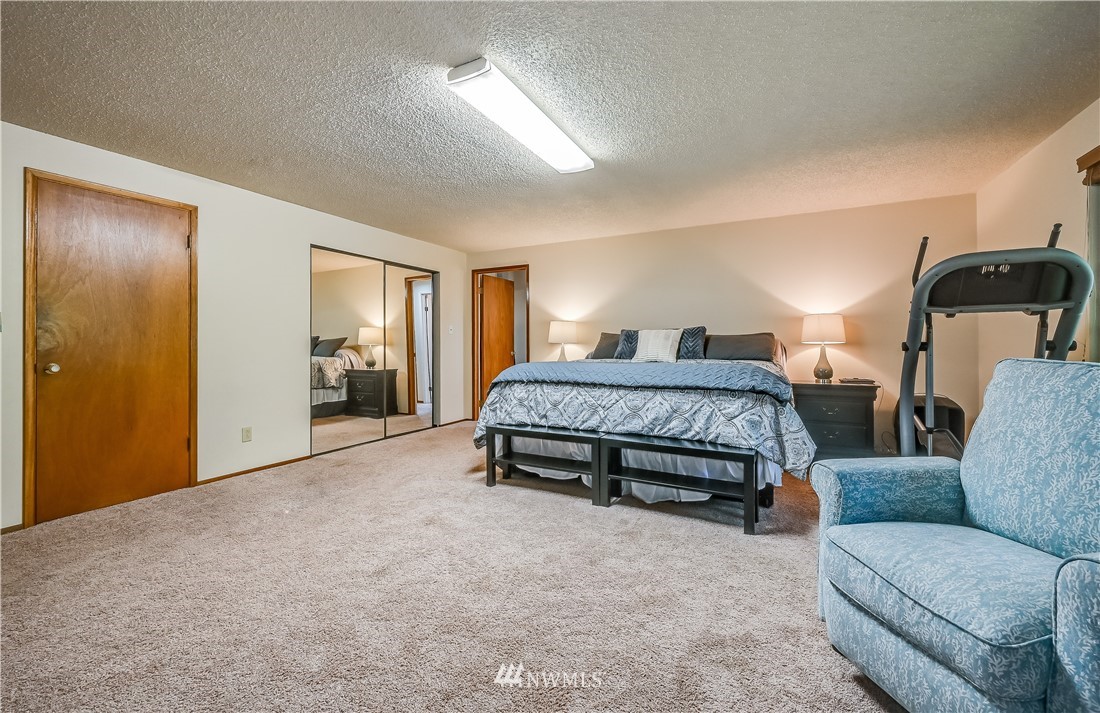 19410 Mountain View Road Northeast Duvall, WA 98019 - Photo 15 of 30 Gallery Image 15