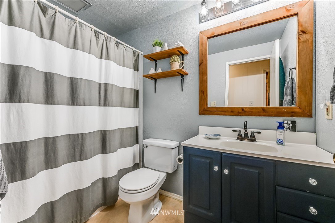 19410 Mountain View Road Northeast Duvall, WA 98019 - Photo 21 of 30 Gallery Image 21