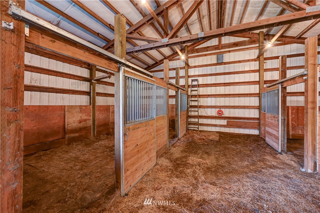 19410 Mountain View Road Northeast Duvall, WA 98019 - Photo 27 of 30 Gallery Image 27
