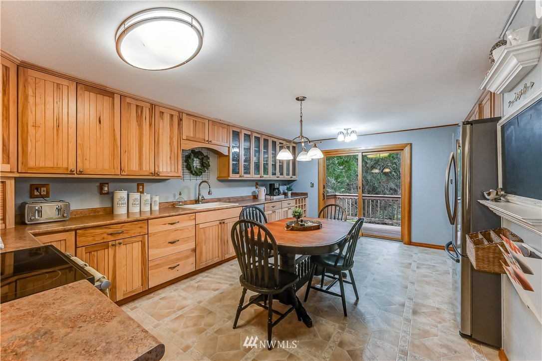 19410 Mountain View Road Northeast Duvall, WA 98019 - Photo 10 of 30 Gallery Image 10