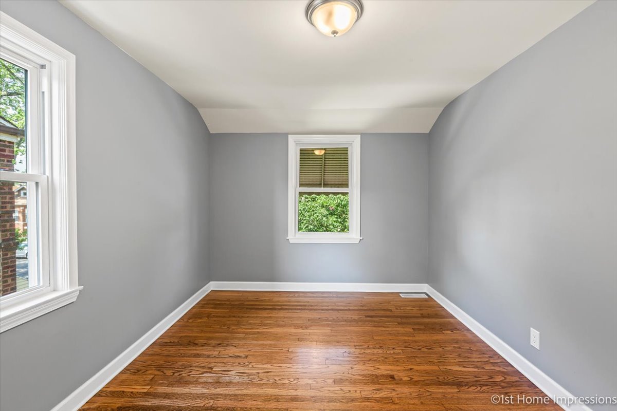 10005 South Sangamon Street Chicago, IL 60643 - Photo 16 of 30 a view of empty room with wooden floor