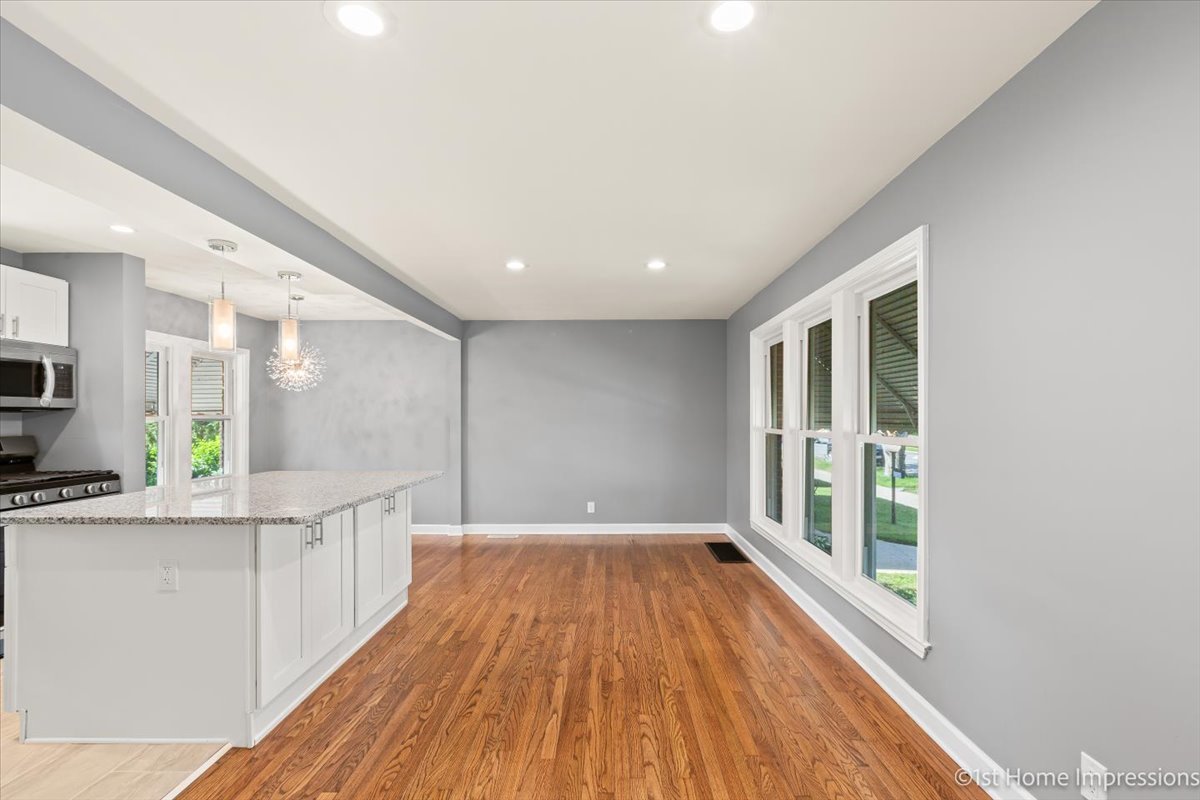 10005 South Sangamon Street Chicago, IL 60643 - Photo 5 of 30 a view of a kitchen with a large window