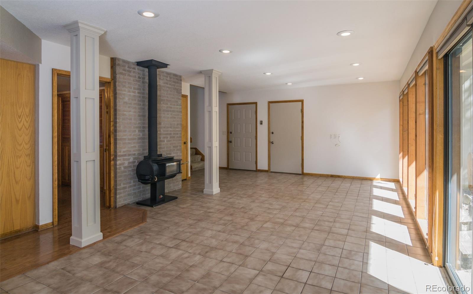 87 Debra Ann Road Golden, CO 80403 - Photo 12 of 35 Gallery Image 12