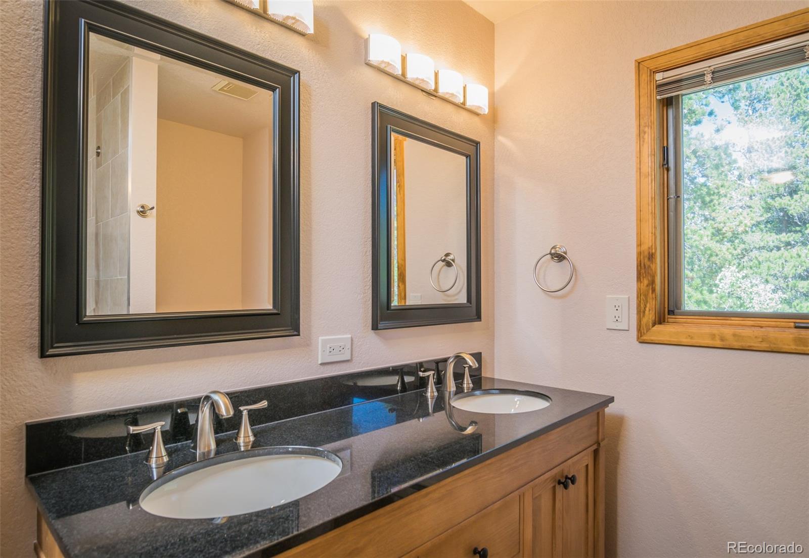 87 Debra Ann Road Golden, CO 80403 - Photo 21 of 35 Gallery Image 21