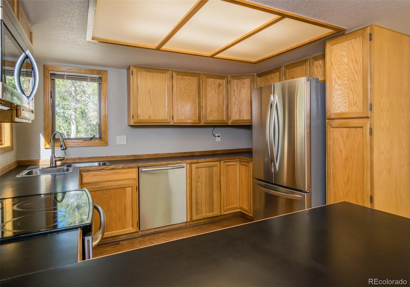 87 Debra Ann Road Golden, CO 80403 - Photo 10 of 35 Gallery Image 10