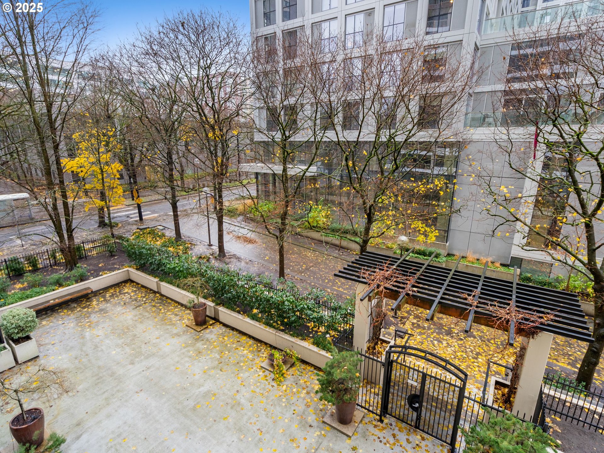 255 Southwest Harrison Street, Unit 3C Portland, OR 97201 - Photo 22 of 32