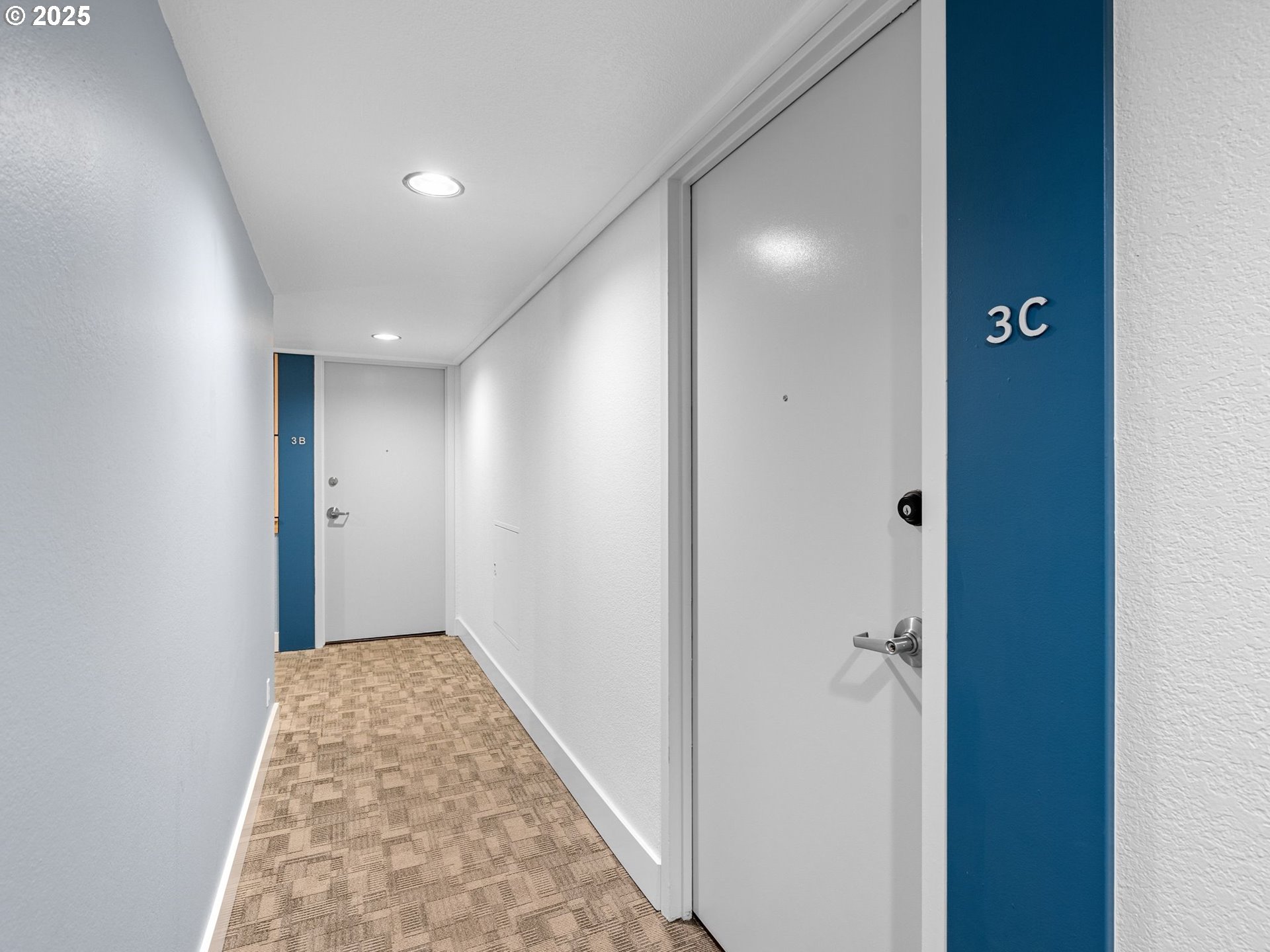 255 Southwest Harrison Street, Unit 3C Portland, OR 97201 - Photo 4 of 32 a view of hallway