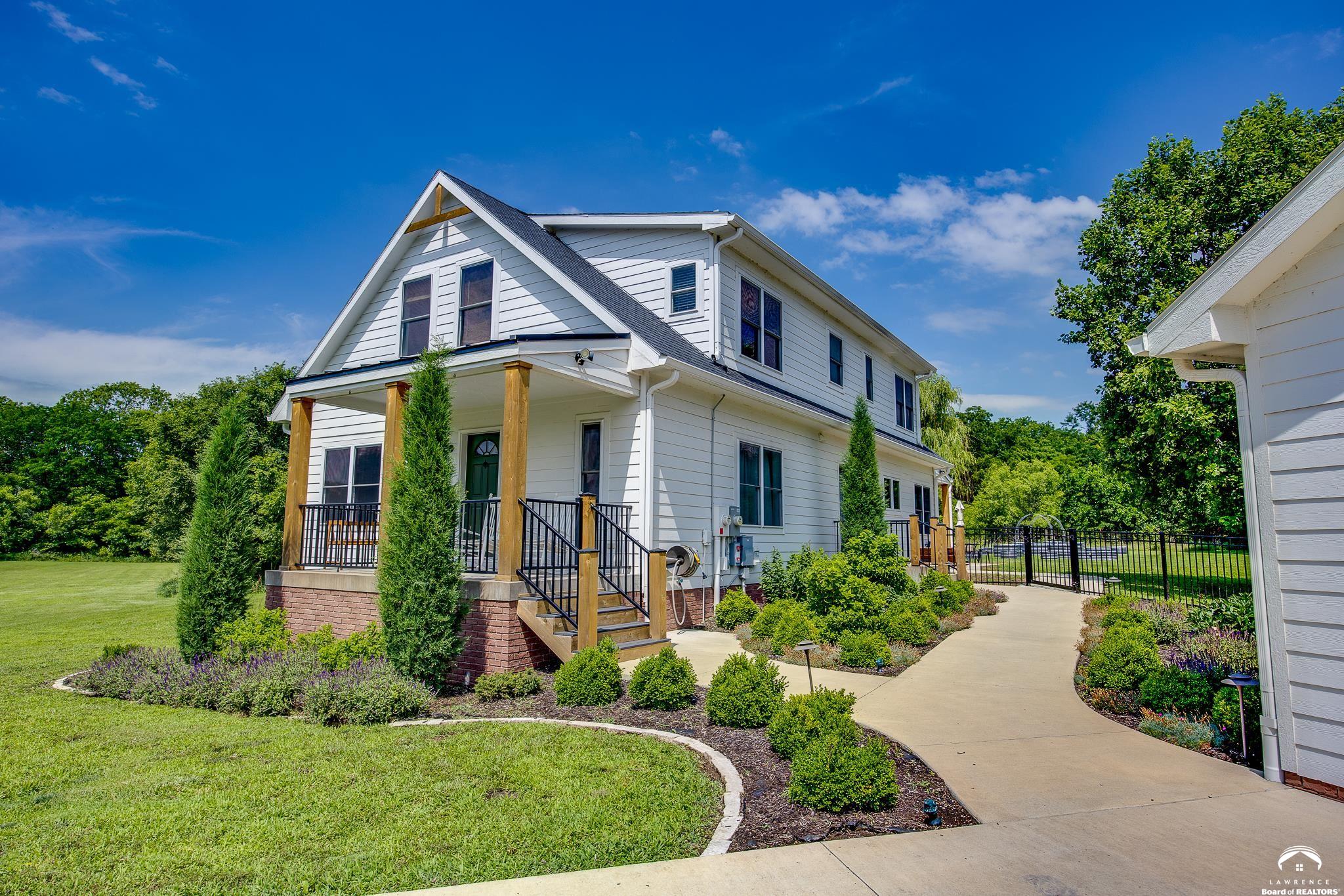 813 East 661 Diagonal Road Lawrence, KS 66047 - Photo 2 of 78