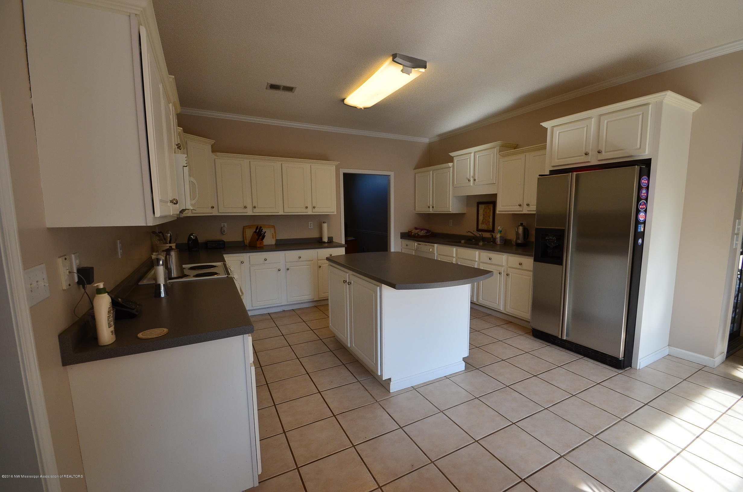 5096 Belmont Road Hernando, MS 38632 - Photo 8 of 21 Kitchen1
