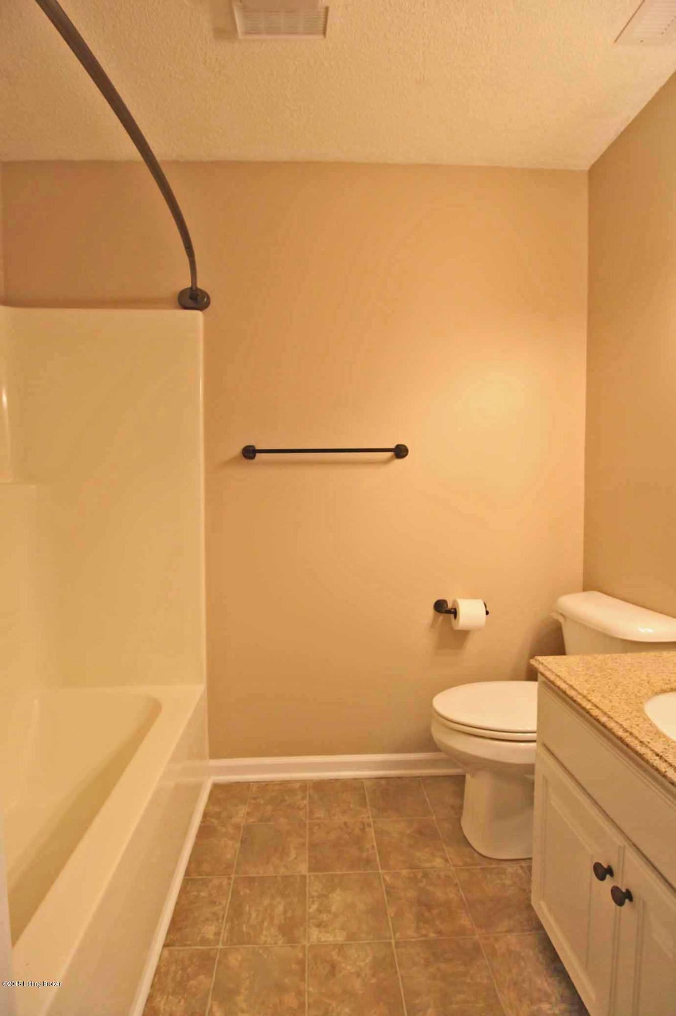 7244 Vigo Road Bagdad, KY 40003 - Photo 23 of 47 2nd Floor Full Bath