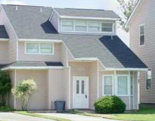 $170,000 | 105 Lake Lynn Drive, Unit 105, Harvey, LA 70058