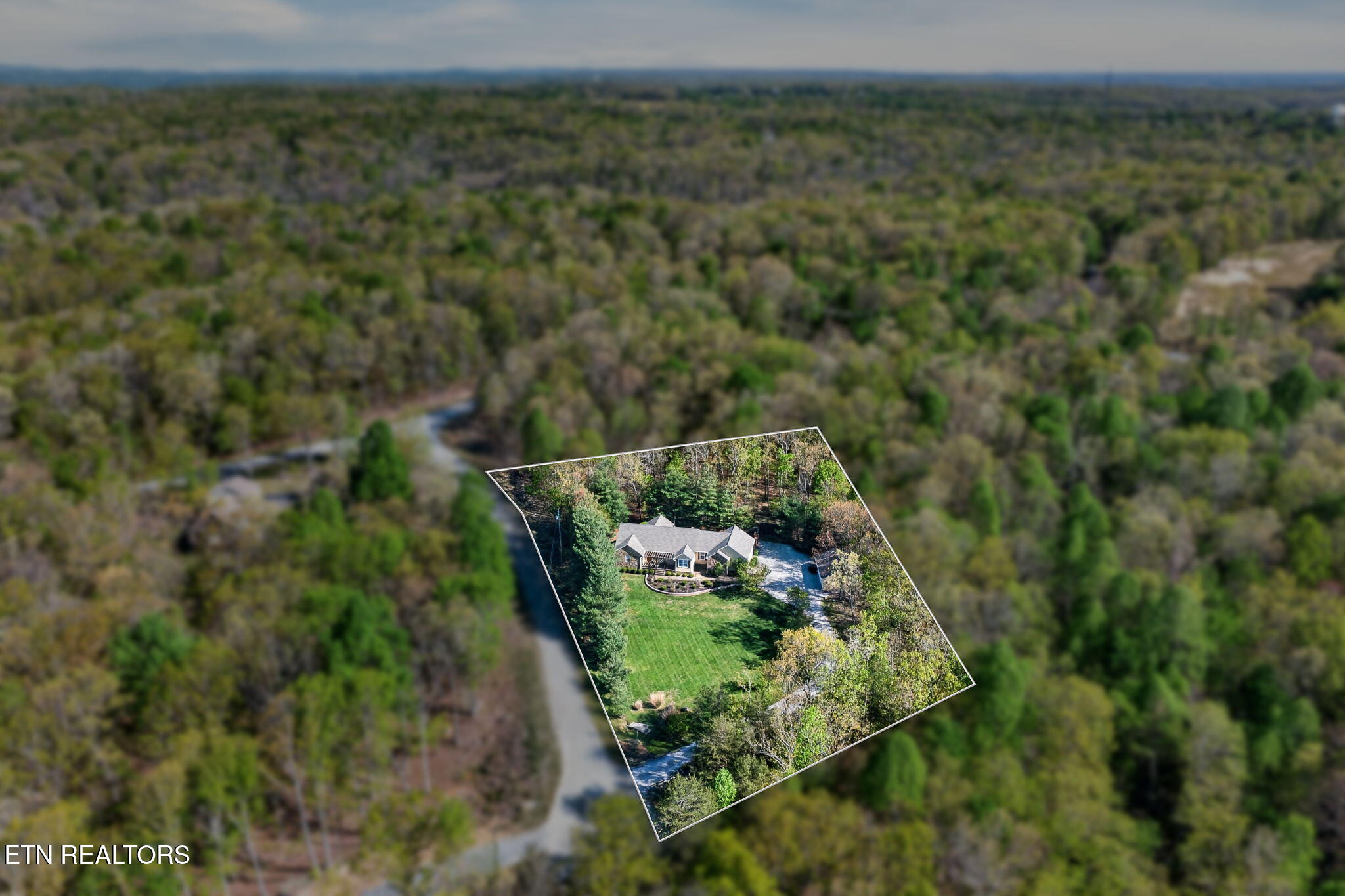 41 Tower Place Monterey, TN 38574 - Photo 8 of 56 8-web-or-mls-41 Tower Pl_038_TNPC-Edit