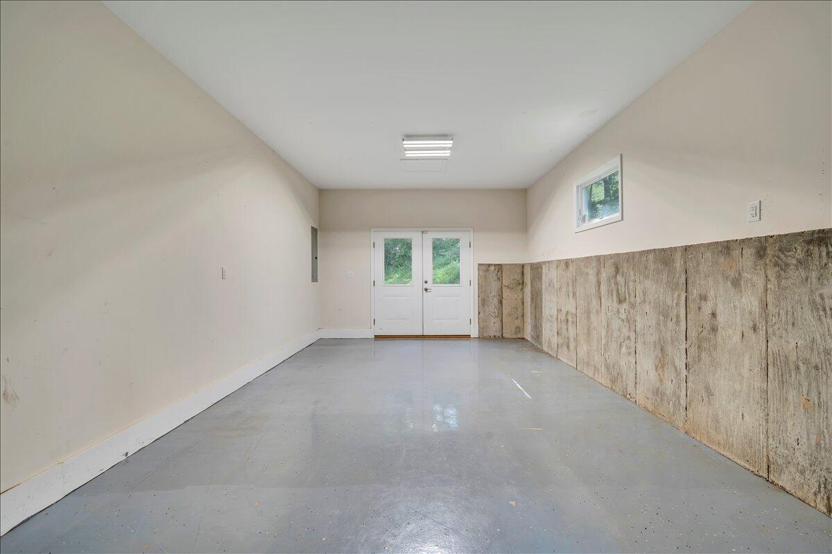 2011 Deep Woods Road Hardy, VA 24101 - Photo 56 of 94 a view of a big room with windows