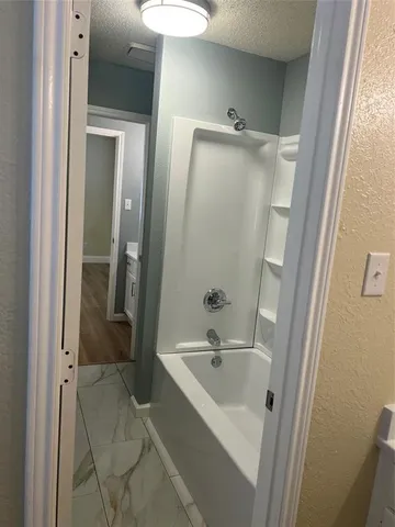 $1,400 | 404 Central Park Drive, Arlington, TX 76014