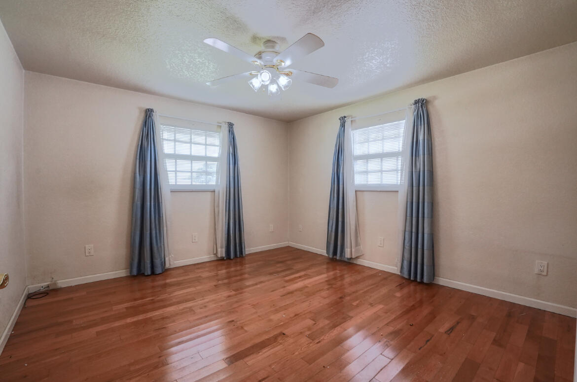 4239 Dale Road Palm Springs, FL 33406 - Photo 17 of 25 3C86C235-5F82-44B3-9B43-51FB4EE16B3A