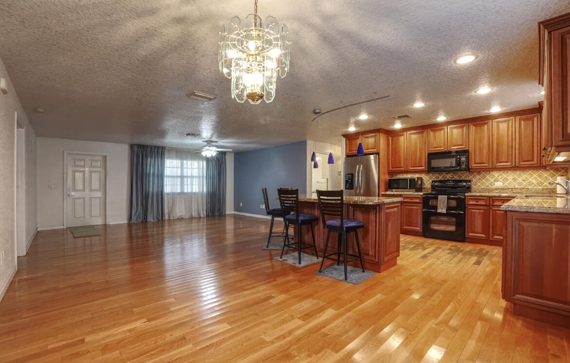 4239 Dale Road Palm Springs, FL 33406 - Photo 3 of 25 2B8CE7FF-AEB5-4F86-8704-62BEBC1208B6