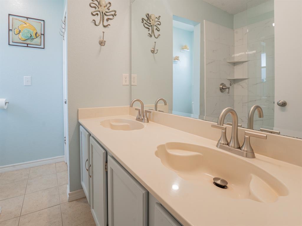 8236 Mark Lane Watauga, TX 76148 - Photo 13 of 23