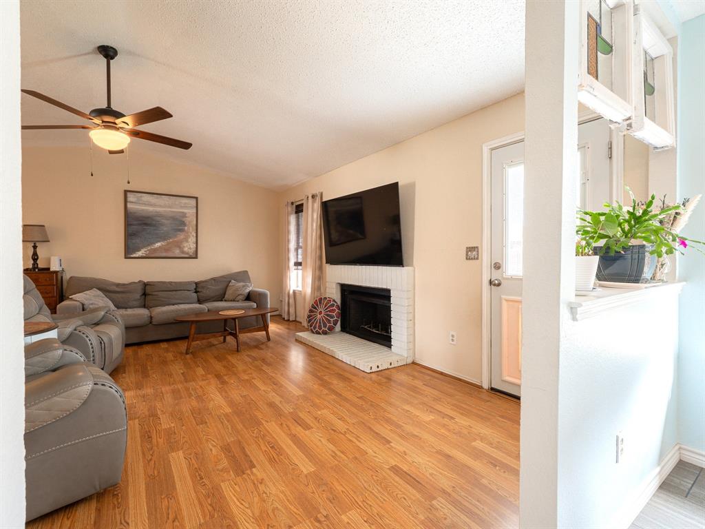 8236 Mark Lane Watauga, TX 76148 - Photo 15 of 23