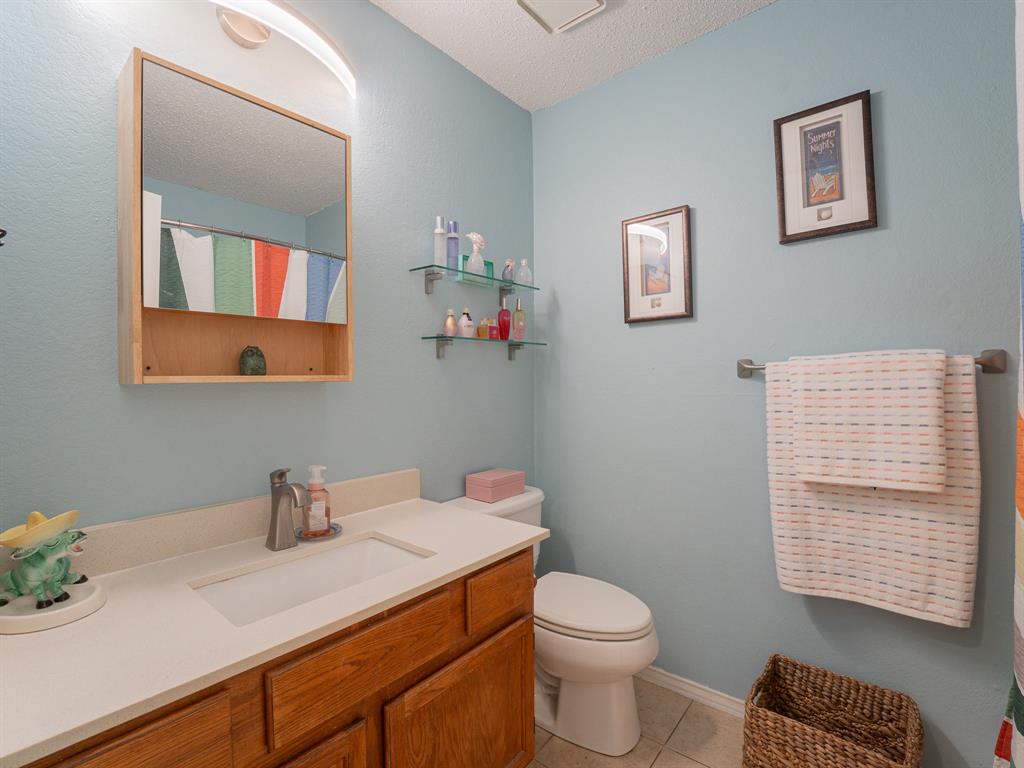 8236 Mark Lane Watauga, TX 76148 - Photo 6 of 23