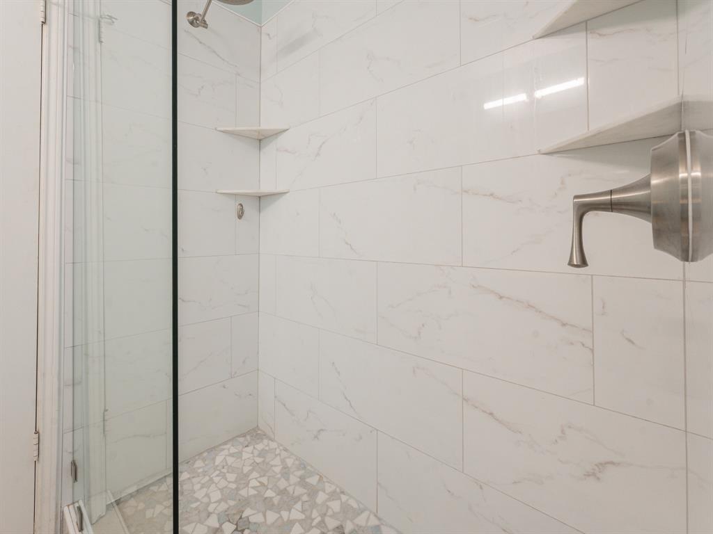 8236 Mark Lane Watauga, TX 76148 - Photo 9 of 23 Shower