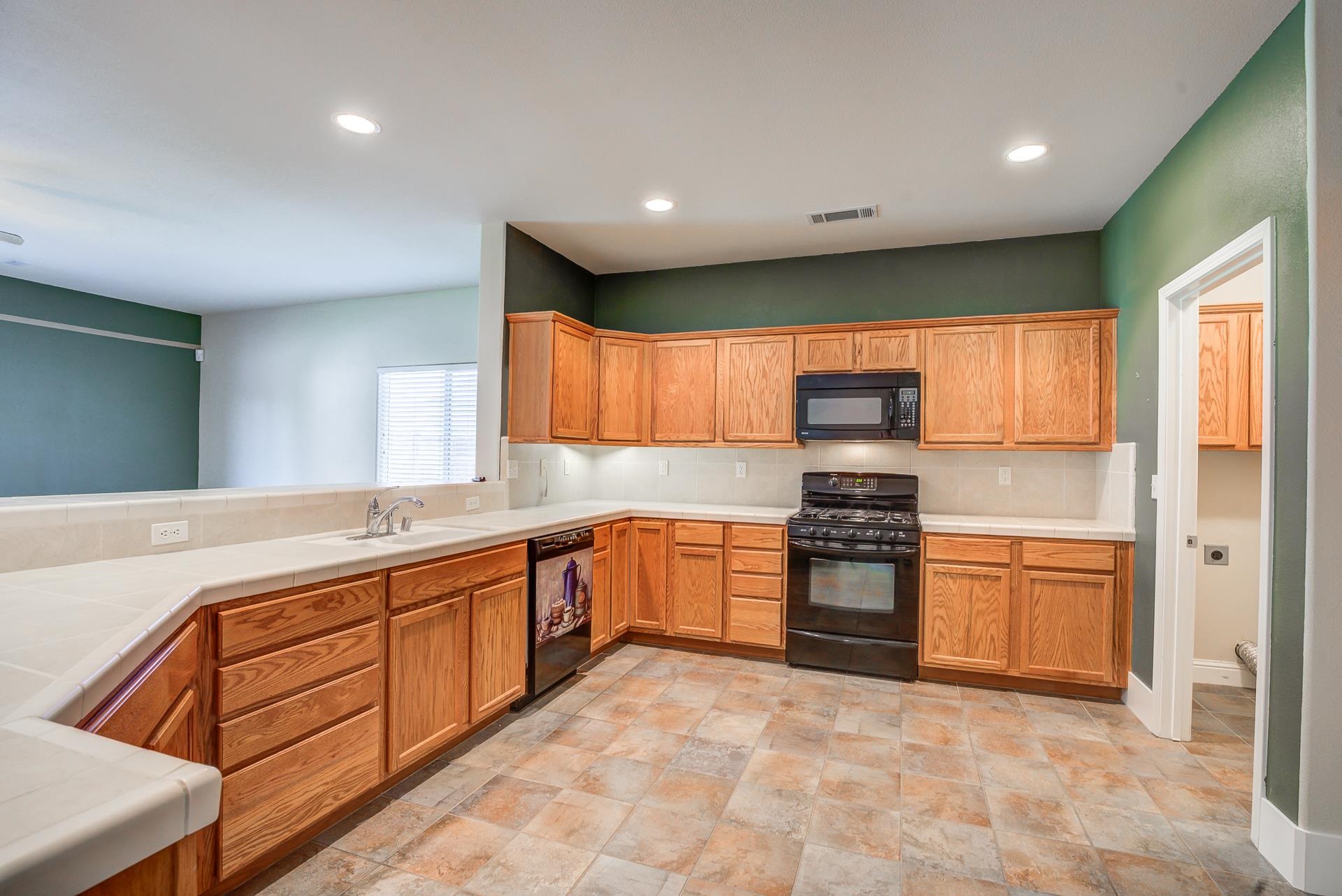 490 Springtime Lane Red Bluff, CA 96080 - Photo 11 of 40