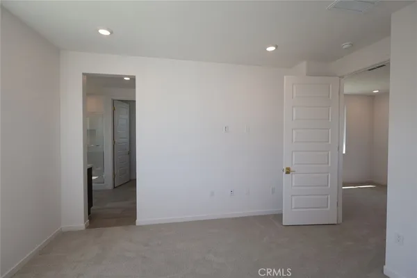$867,446 | 27328 Bear Paw Lane, Valencia, CA 91381