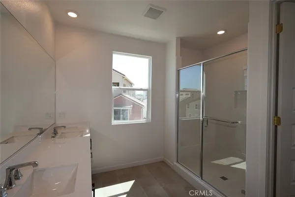 $867,446 | 27328 Bear Paw Lane, Valencia, CA 91381