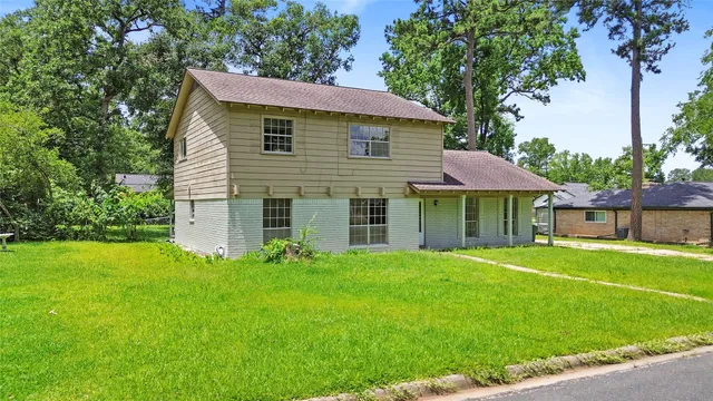 $249,000 | 204 Pine Valley, Huntsville, TX 77320