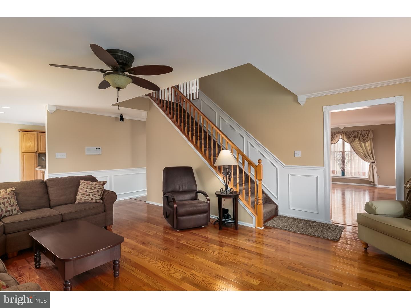621 Raspberry Lane Williamstown, NJ 08094 - Photo 10 of 25 Family Room