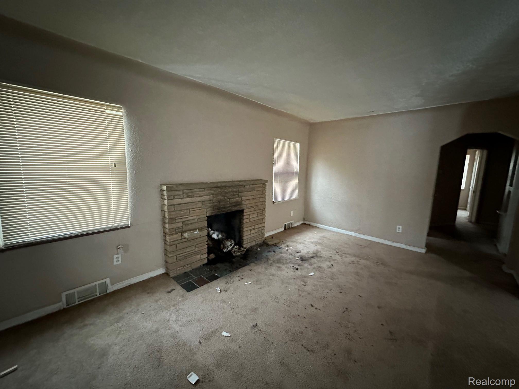 11100 Roxbury Street Detroit, MI 48224 - Photo 3 of 14 Gallery Image 3