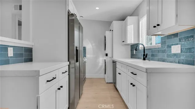 $1,995 | 72757 Sierra Vista Drive, Palm Desert, CA 92260