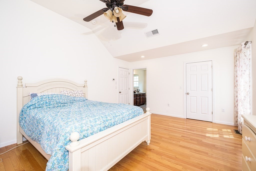 29 Saddle Road Dracut, MA 01826 - Photo 13 of 26 Gallery Image 13