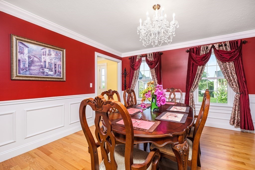 29 Saddle Road Dracut, MA 01826 - Photo 3 of 26 Gallery Image 3