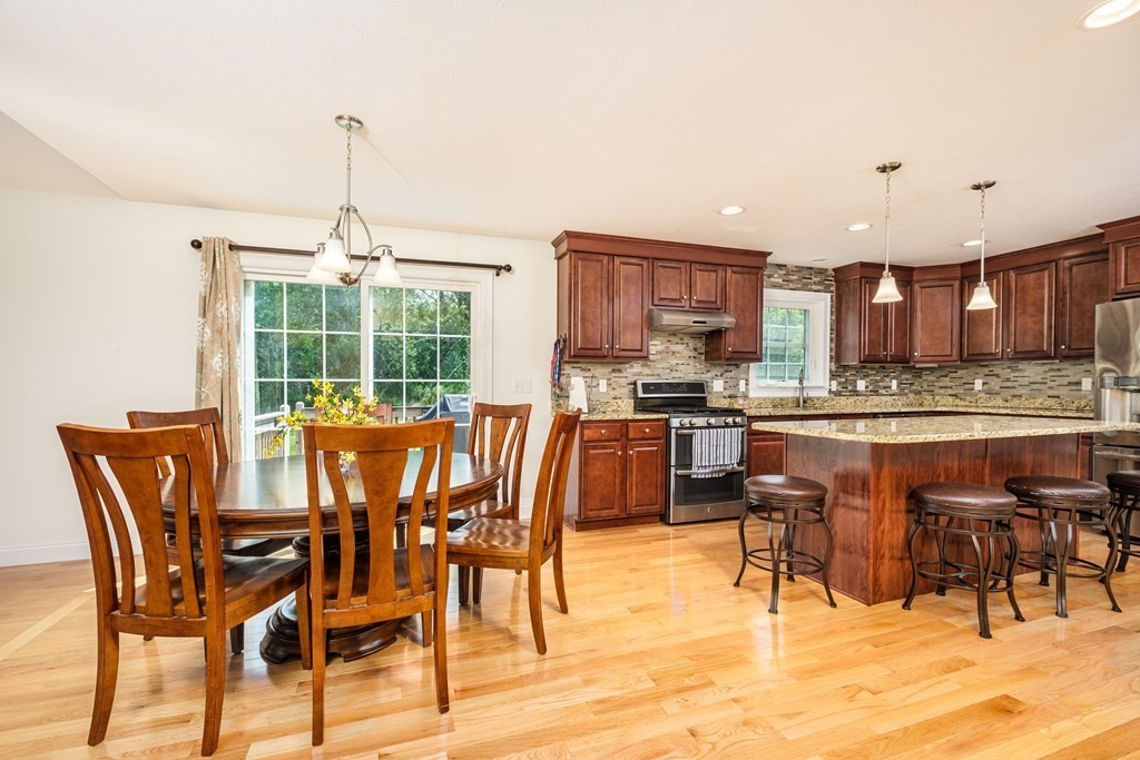 29 Saddle Road Dracut, MA 01826 - Photo 5 of 26 Gallery Image 5