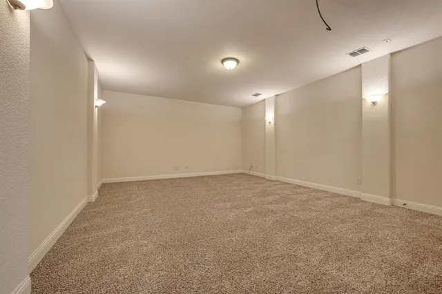 an empty room with a empty space