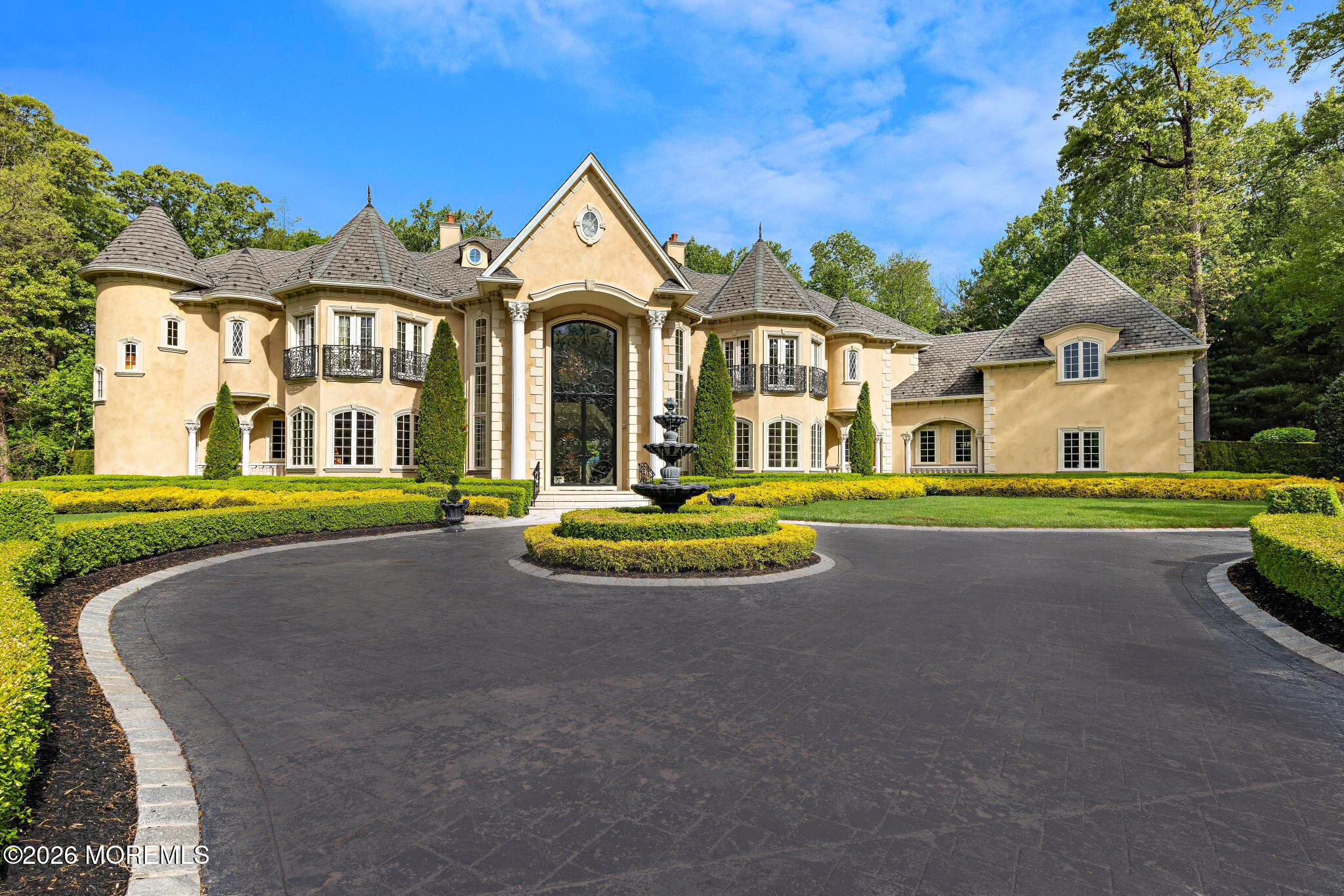 12 Raintree Court Holmdel, NJ 07733 - Photo 29 of 32 12-Raintree-Ct-(16)