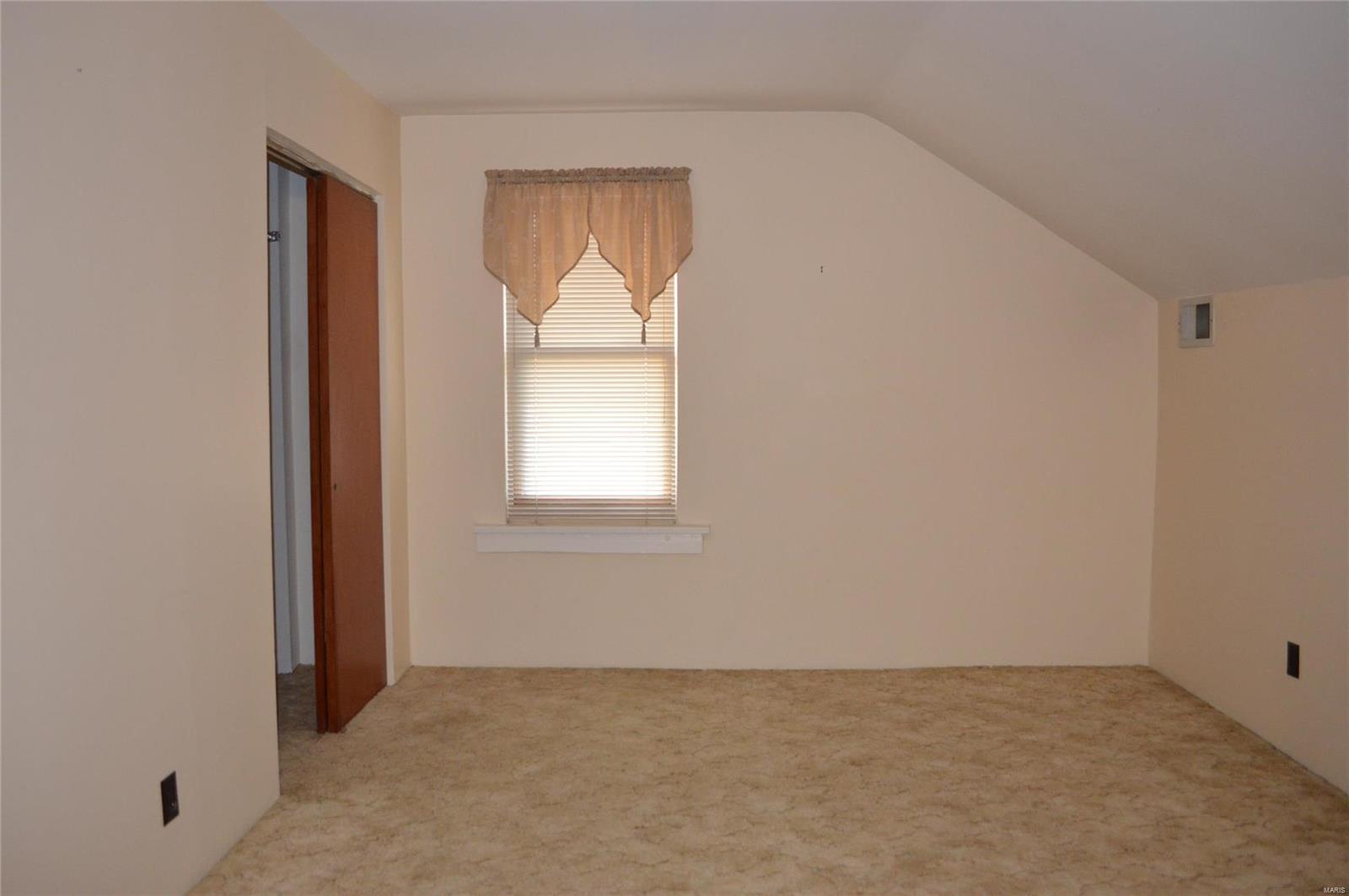 4721 Ringer Road St. Louis, MO 63129 - Photo 15 of 25 Gallery Image 15