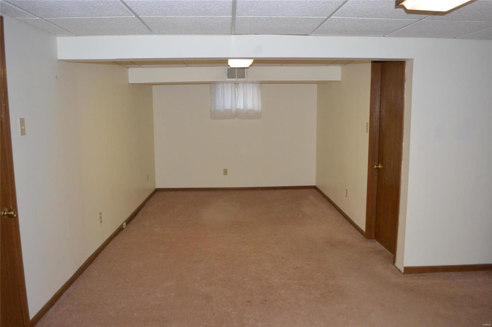 4721 Ringer Road St. Louis, MO 63129 - Photo 20 of 25 Gallery Image 20