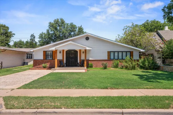 $575,000 | 2814 22nd Street, Lubbock, TX 79410
