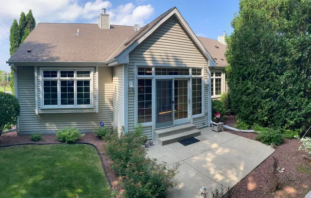 $470,000 | 2315 Stoney Lane, Grafton, WI 53024