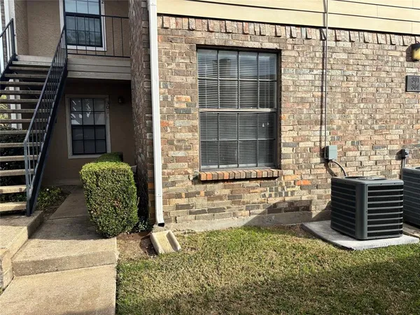 a view of house with outdoor space