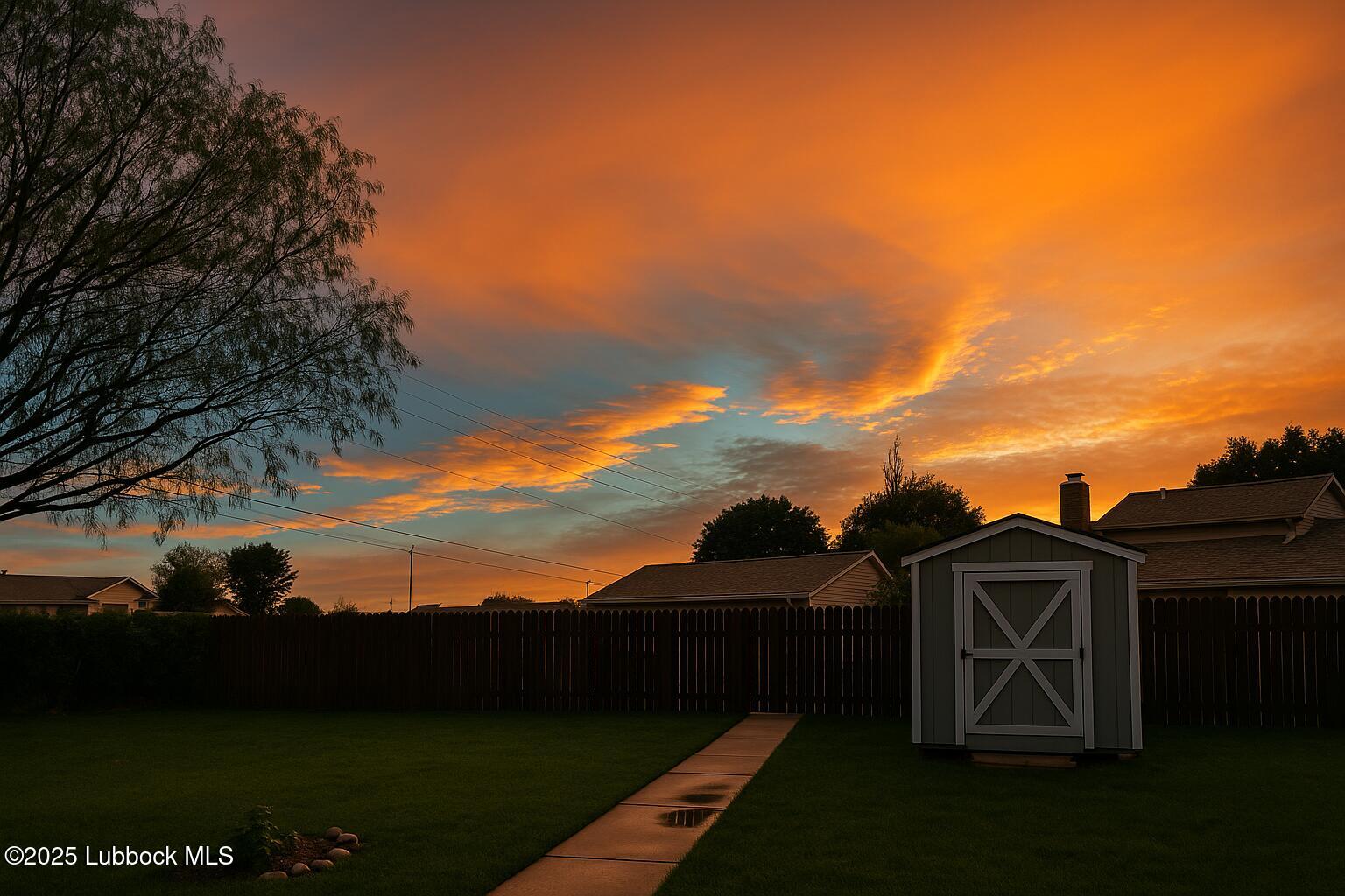 208 South Holliday Plainview, TX 79072 - Photo 32 of 32 a view of outdoor space and yard