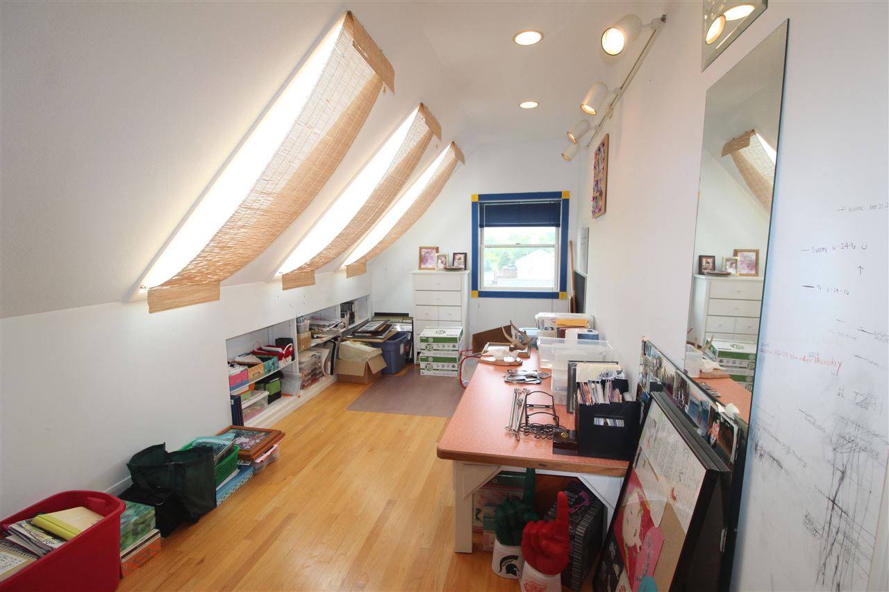 10120 Fenton Road Fenton, MI 48430 - Photo 24 of 35 31387552-23.JPG
