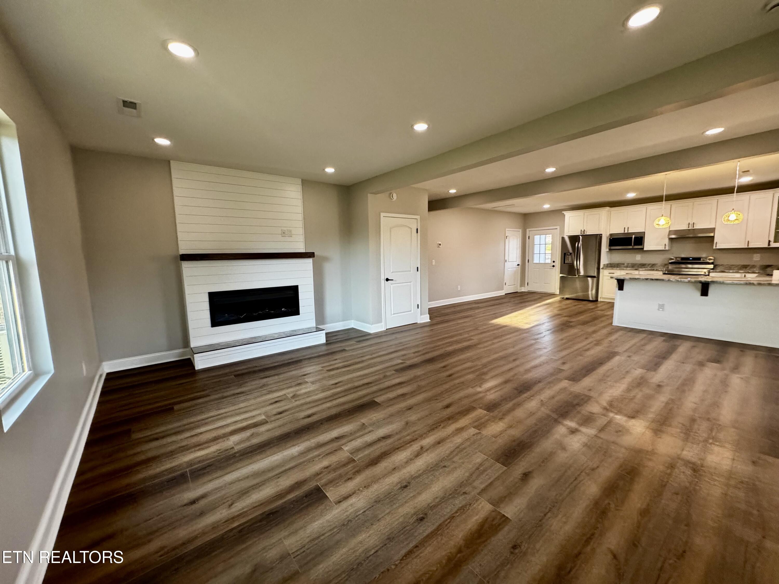 1545 Slover Springs Road Dandridge, TN 37725 - Photo 11 of 55 Family Room
