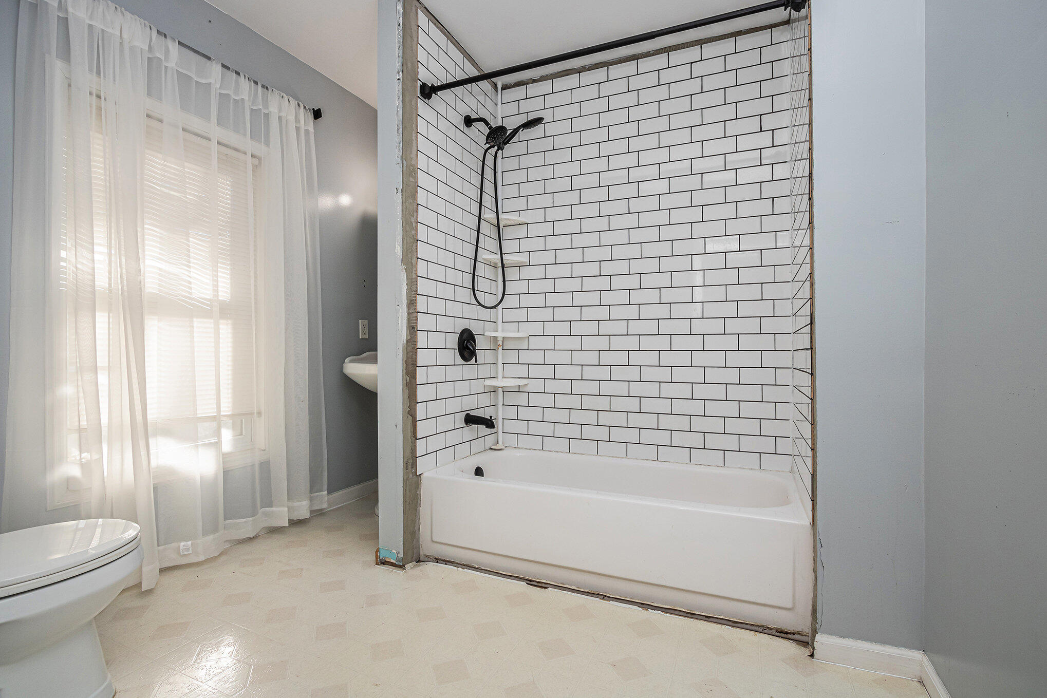 490 Territorial Road Benton Harbor, MI 49022 - Photo 13 of 25 016_file_28