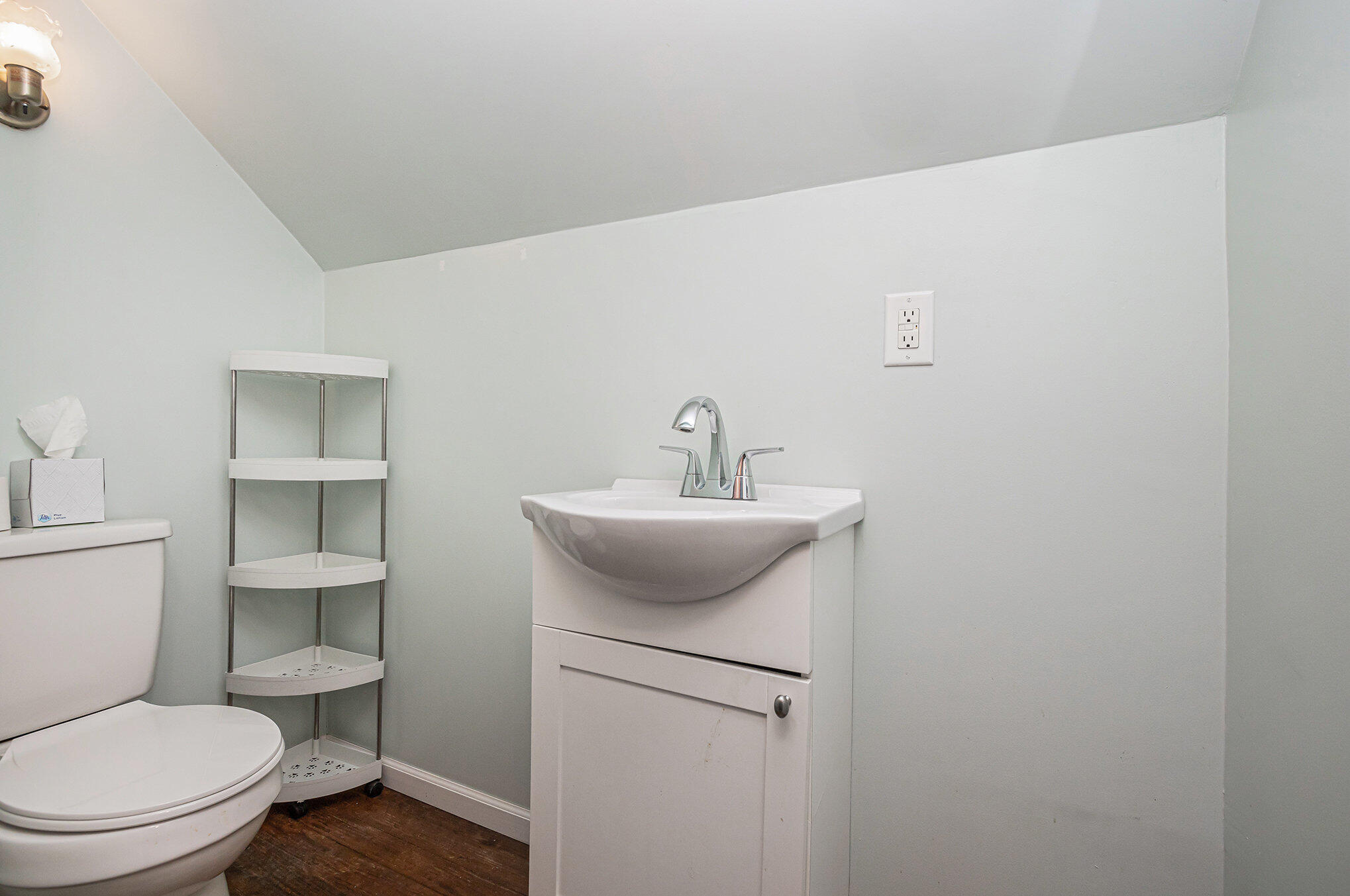 490 Territorial Road Benton Harbor, MI 49022 - Photo 17 of 25 021_file_744