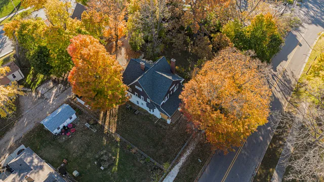 $275,000 | 490 Territorial Road, Benton Harbor, MI 49022