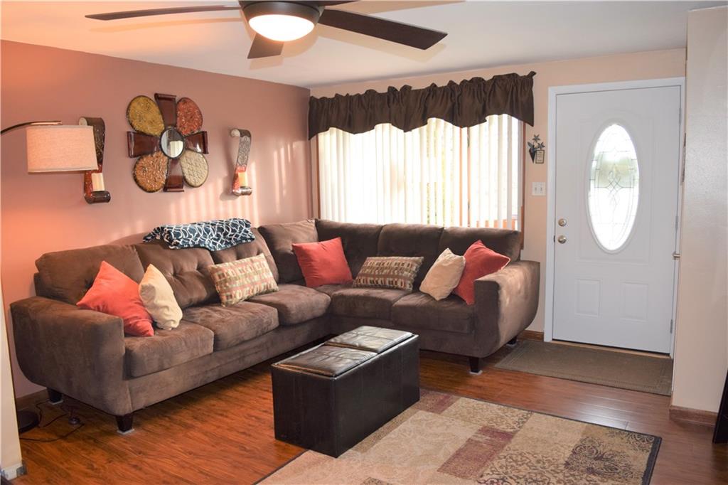 870 Falck Road McKees Rocks, PA 15136 - Photo 2 of 21 Gallery Image 2